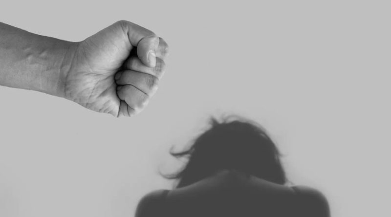 Σοκάρει η καταγγελία γυναίκας – Ο σύντροφος της την κακοποιούσε ψυχικά και σωματικά